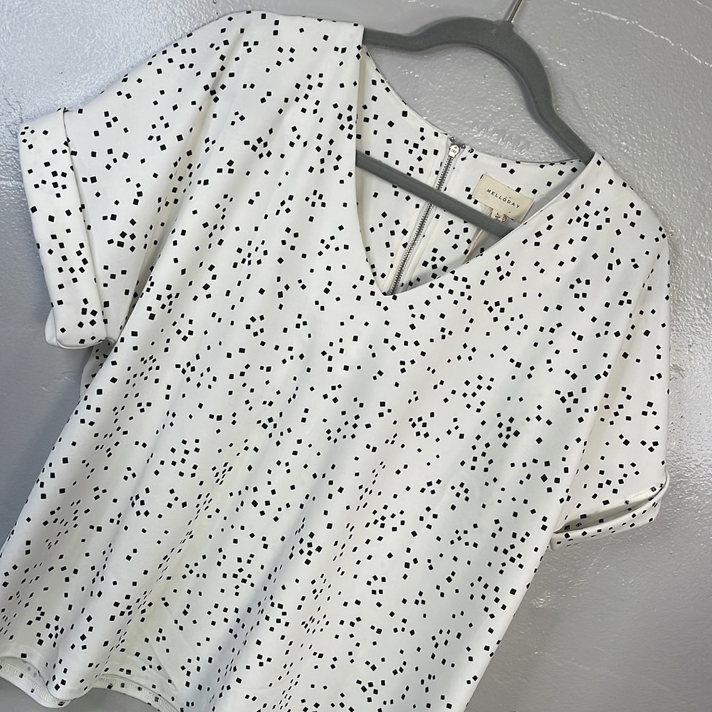 BNWT!  Melloday Womens confetti blouse  size L